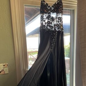 Juniors size 10 long evening gown